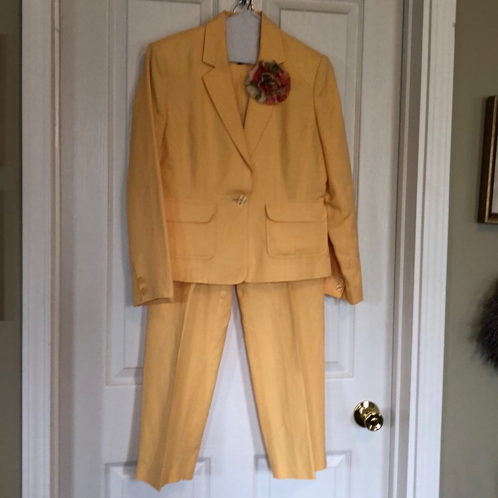 Summer pant suit